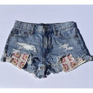 Aeropostale Womens 26 Size 00 Vintage High Rise Shorty Crochet Patch Jean Shorts